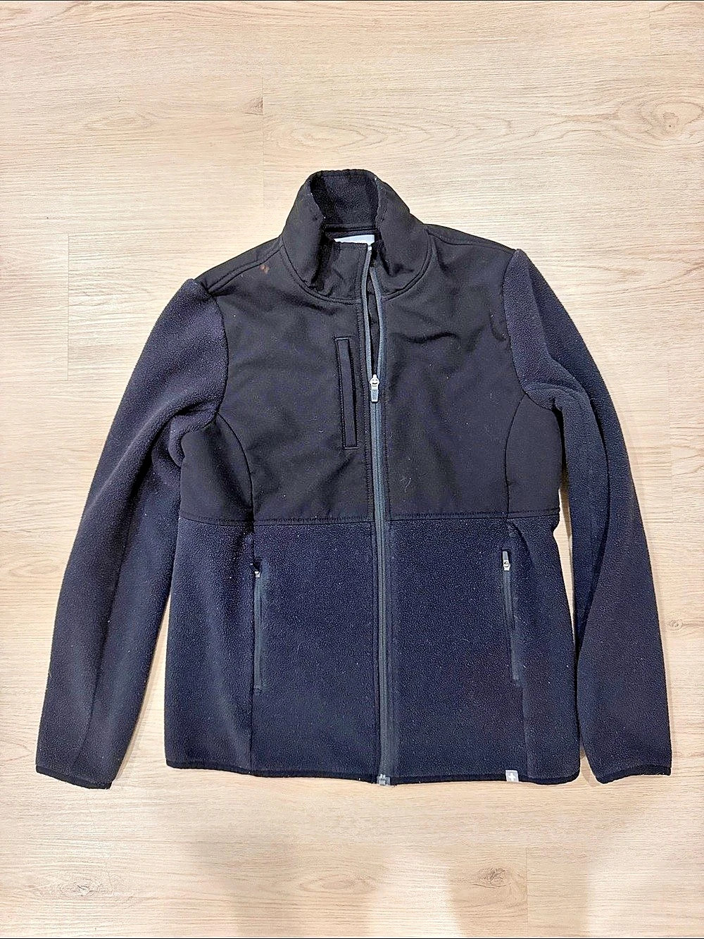 FIGS On-Shift Fleece Jacket Black Performance Jacket Size Small